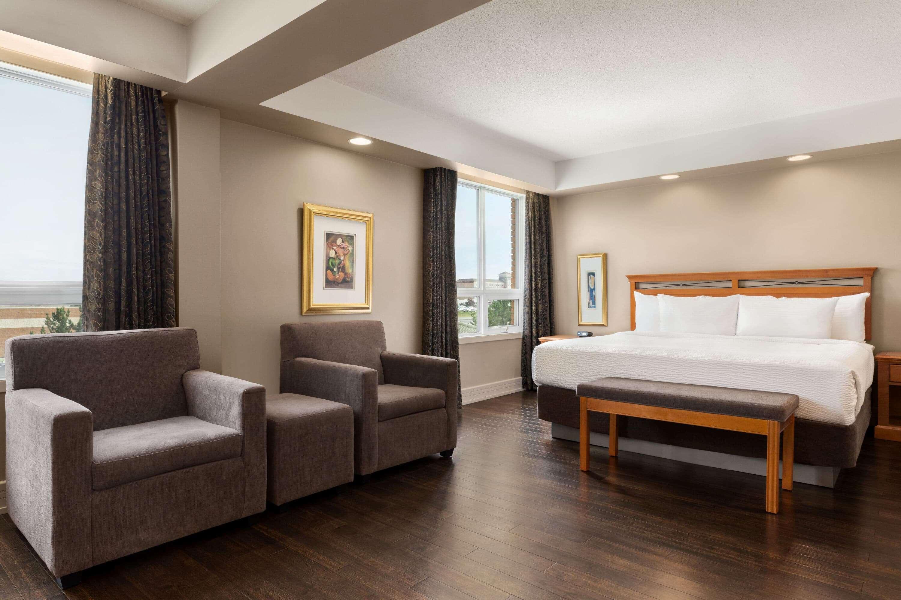 Royal Hotel Calgary, Trademark Collection By Wyndham Экстерьер фото